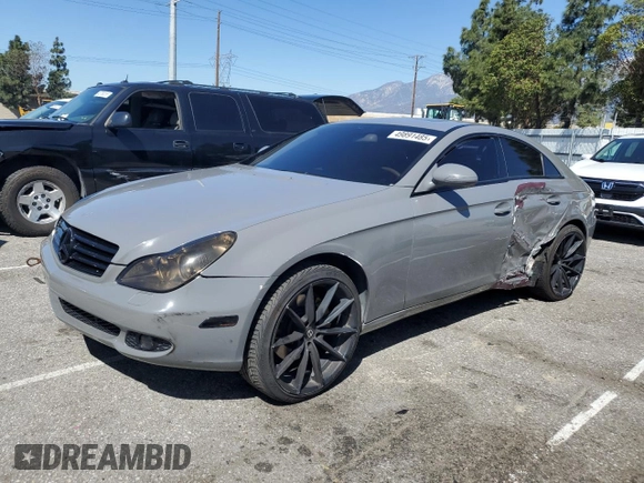 2006 Mercedes-Benz CLS 500 z VIN WDDDJ75X86A026870, wystawiony jako Copart lot #49891485 z przebiegiem 86 604 mil mil oraz Szkoda całkowita • Salvage title. Historia ofert i sprzedaży dostępna na DreamBid. Obrazek 1.