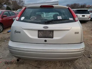 2004 Ford Focus with VIN 3FAFP37Z94R105076, listed as a Copart auction lot 82924224 with 218,253 mi miles and Clean title. Bid and sale history available at DreamBid. Image 6.