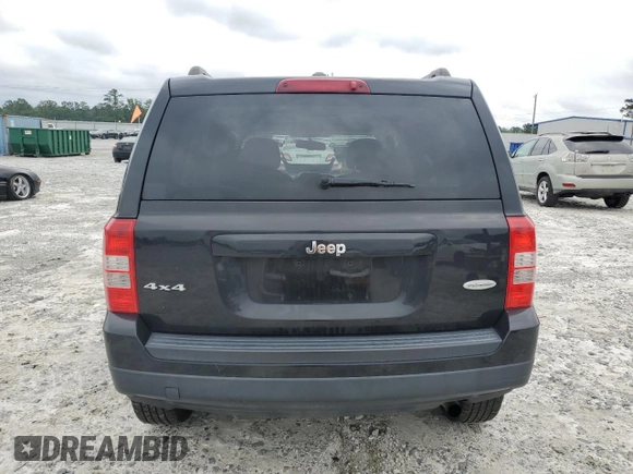 2016 Jeep Patriot Latitude with VIN 1C4NJRFB5GD500545, listed as a Copart auction lot 60374225 with 172,174 mi miles and Salvage title. Bid and sale history available at DreamBid. Image 6.
