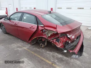 2025 Hyundai Elantra SEL Convenience z VIN KMHLS4DG4SU881217, wystawiony jako IAAI lot #41172300 z przebiegiem 1 418 mil mil oraz . Historia ofert i sprzedaży dostępna na DreamBid. Obrazek 3.