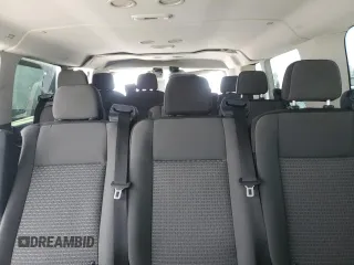 2024 Ford Transit Passenger XL z VIN 1FBAX2YG7RKA21561, wystawiony jako Copart lot #53460995 z przebiegiem 35 790 mil mil oraz Tytuł czysty. Historia ofert i sprzedaży dostępna na DreamBid. Obrazek 10.
