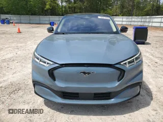 2023 Ford Mustang Mach-E Premium z VIN 3FMTK3RM2PMA30800, wystawiony jako Copart lot #52613255 z przebiegiem 25 757 mil mil oraz Szkody całkowita. Historia ofert i sprzedaży dostępna na DreamBid. Obrazek 5.