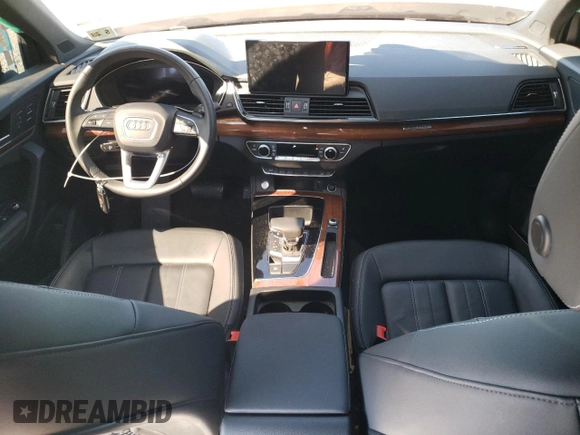 2023 Audi Q5 S line Premium Plus z VIN WA1EAAFY6P2136552, wystawiony jako Copart lot #49588345 z przebiegiem 48 874 mil mil oraz Szkoda całkowita • Salvage title. Historia ofert i sprzedaży dostępna na DreamBid. Obrazek 8.
