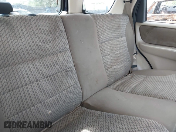 2003 Ford Escape XLT Popular 2 with VIN 1FMYU93193KB76369, listed as a IAAI auction lot 41895790 with 245,320 mi miles and . Bid and sale history available at DreamBid. Image 8.