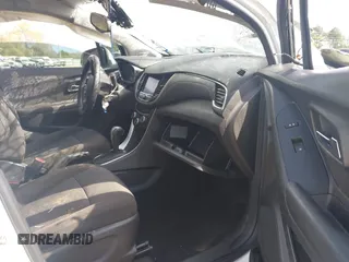 2020 Chevrolet Trax LT with VIN KL7CJLSB5LB315103, listed as a IAAI auction lot 41884353 with 87,095 mi miles and . Bid and sale history available at DreamBid. Image 5.