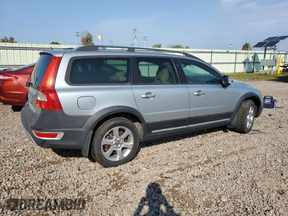 2008 Volvo XC70 z VIN YV4BZ982681036321, wystawiony jako Copart lot #52891705 z przebiegiem 171 013 mil mil oraz Nie do naprawy • Non repairable. Historia ofert i sprzedaży dostępna na DreamBid. Obrazek 3.