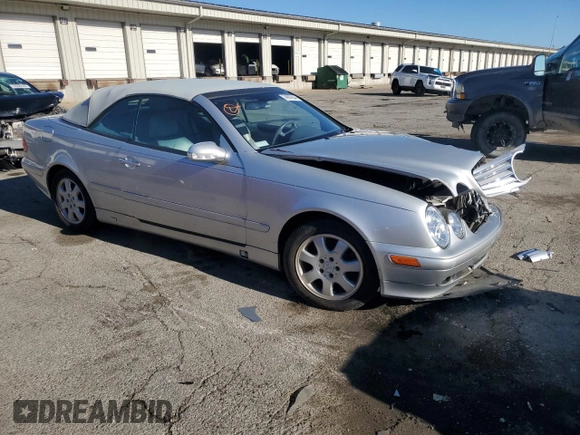 2002 Mercedes-Benz CLK 320/430 z VIN WDBLK65G32T120293, wystawiony jako Copart lot #74667634 z przebiegiem 145 957 mil mil oraz Szkoda całkowita • Salvage title. Historia ofert i sprzedaży dostępna na DreamBid. Obrazek 4.