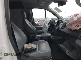 2017 Ford Transit с VIN 1FTYE9ZM6HKA23703, выставлен на аукционе IAAI как лот 41880601 с пробегом Не указан миль и . История ставок и продаж доступна на DreamBid. Изображение 5.