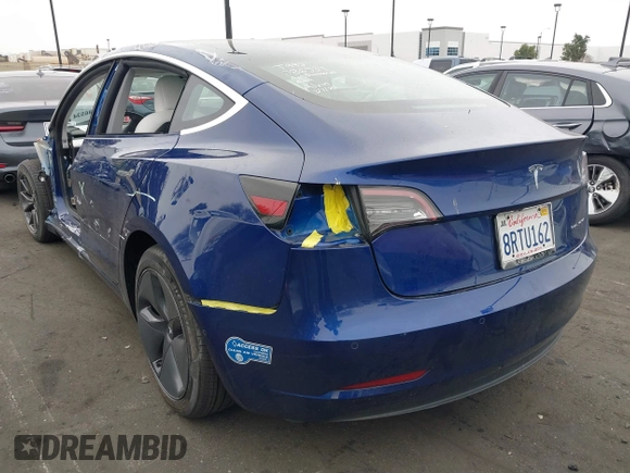 2020 Tesla Model 3 Long Range with VIN 5YJ3E1EB9LF744684, listed as a IAAI auction lot 41805065 with 92,123 mi miles. Bid and sale history available at carsss.com. Image 3.