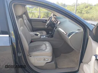 2013 Audi Q7 S line Prestige z VIN WA1DGAFE6DD012295, wystawiony jako IAAI lot #42492714 z przebiegiem 137 062 mil mil oraz . Historia ofert i sprzedaży dostępna na DreamBid. Obrazek 5.