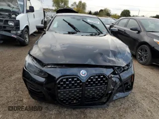 2023 BMW 4 Series M440i xDrive with VIN WBA13AR09PCM73339, listed as a Copart auction lot 74730934 with 13,704 mi miles and Salvage Title. Bid and sale history available at DreamBid. Image 5.
