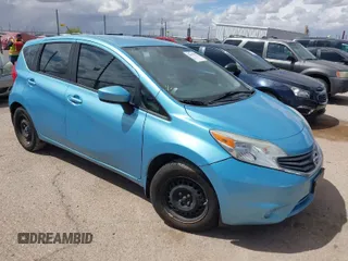 2015 Nissan Note S z VIN 3N1CE2CP1FL388566, wystawiony jako IAAI lot #41917479 z przebiegiem 93 244 mil mil oraz . Historia ofert i sprzedaży dostępna na DreamBid. Obrazek 1.