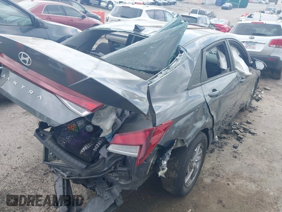 2024 Hyundai Elantra SE with VIN KMHLL4DG5RU774748, listed as a IAAI auction lot 41927787 with 21,604 mi miles and . Bid and sale history available at DreamBid. Image 4.