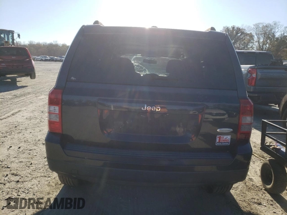 2014 Jeep Patriot Latitude with VIN 1C4NJPFB4ED894010, listed as a Copart auction lot 82109434 with Not Provided miles and Salvage Title. Bid and sale history available at carsss.com. Image 6.