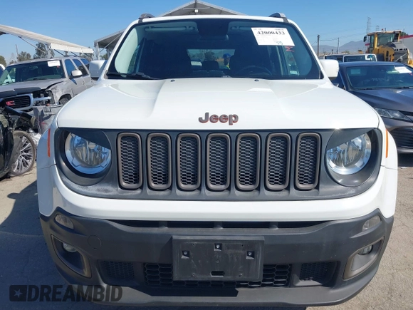 2016 Jeep Renegade Latitude with VIN ZACCJBBT6GPC98149, listed as a IAAI auction lot 42000433 with 62,733 mi miles. Bid and sale history available at carsss.com. Image 12.