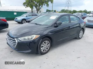 2017 Hyundai Elantra SE z VIN KMHD74LF9HU090298, wystawiony jako IAAI lot #42102240 z przebiegiem 141 606 mil mil oraz . Historia ofert i sprzedaży dostępna na DreamBid. Obrazek 2.
