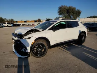 2024 Chevrolet Equinox EV RS z VIN 3GN7DSRP6RS294001, wystawiony jako Copart lot #87216304 z przebiegiem 5813 mil mil oraz Szkoda całkowita • Salvage title. Historia ofert i sprzedaży dostępna na DreamBid. Obrazek 1.