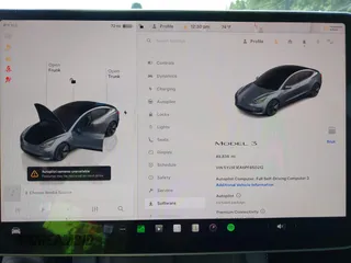 2023 Tesla Model 3 z VIN 5YJ3E1EA6PF650212, wystawiony jako IAAI lot #42554747 z przebiegiem 49 838 mil mil oraz . Historia ofert i sprzedaży dostępna na DreamBid. Obrazek 7.