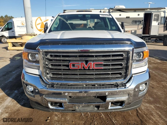 2015 GMC Sierra 2500HD available WiFi SLT with VIN 1GT12ZEG3FF110359, listed as a Copart auction lot 78835404 with NaN miles and Salvage Title. Bid and sale history available at carsss.com. Image 5.