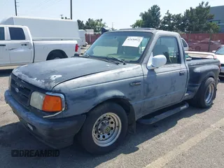 1994 Ford Ranger XLT z VIN 1FTCR10X2RPC62161, wystawiony jako IAAI lot #42436822 z przebiegiem 234 051 mil mil oraz . Historia ofert i sprzedaży dostępna na DreamBid. Obrazek 2.