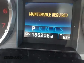 2017 Toyota Tundra SR z VIN 5TFUY5F12HX677173, wystawiony jako IAAI lot #41593761 z przebiegiem 186 206 mil mil oraz . Historia ofert i sprzedaży dostępna na DreamBid. Obrazek 15.