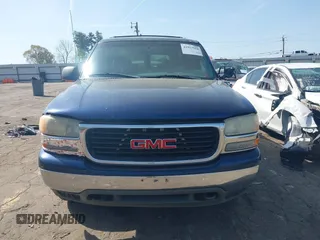 2001 GMC Yukon XL SLT with VIN 3GKEC16T21G225638, listed as a IAAI auction lot 41917916 with 271,249 mi miles. Bid and sale history available at carsss.com. Image 12.