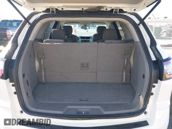 2014 Chevrolet Traverse LT with VIN 1GNKRGKD8EJ150888, listed as a IAAI auction lot 41747645 with 213,773 mi miles. Bid and sale history available at carsss.com. Image 16.
