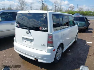 2006 Scion xB with VIN JTLKT334564040211, listed as a IAAI auction lot 42009437 with 246,771 mi miles. Bid and sale history available at carsss.com. Image 4.