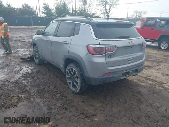 2018 Jeep Compass Limited with VIN 3C4NJDCB1JT238287, listed as a IAAI auction lot 41640492 with 74,554 mi miles and . Bid and sale history available at carsss.com. Image 3.