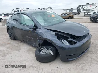 2024 Tesla Model Y с VIN 7SAYGDEDXRA307210, выставлен на аукционе IAAI как лот 42123141 с пробегом 8 206 миль миль и . История ставок и продаж доступна на DreamBid. Изображение 1.