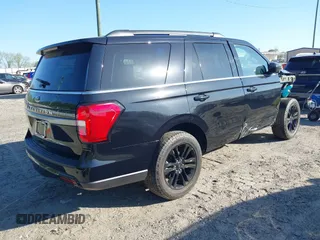 2022 Ford Expedition XLT with VIN 1FMJU1JT7NEA28536, listed as a IAAI auction lot 42062746 with 47,888 mi miles and . Bid and sale history available at DreamBid. Image 4.