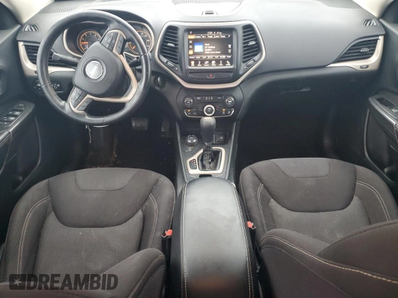 2015 Jeep Cherokee North with VIN 1C4PJMCS1FW582132, listed as a Copart auction lot 82972524 with 196,334 mi miles and Clean Title. Bid and sale history available at carsss.com. Image 8.