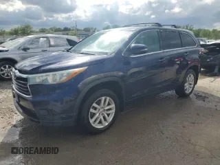 2015 Toyota Highlander LE z VIN 5TDZARFH1FS013707, wystawiony jako Copart lot #55350645 z przebiegiem 113 963 mil mil oraz Szkoda całkowita • Salvage title. Historia ofert i sprzedaży dostępna na DreamBid. Obrazek 1.