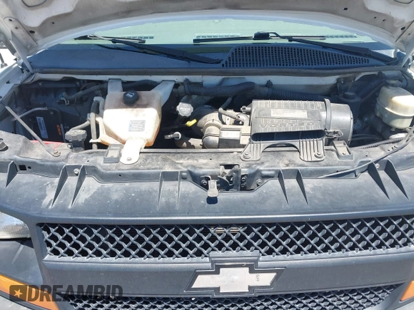 2015 Chevrolet Express Cargo with VIN 1GCWGFCF5F1287900, listed as a IAAI auction lot 42158192 with 203,632 mi miles. Bid and sale history available at carsss.com. Image 10.