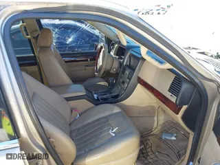 2005 Lincoln Aviator with VIN 5LMEU88H65ZJ27091, listed as a IAAI auction lot 41821154 with 169,113 mi miles. Bid and sale history available at carsss.com. Image 5.