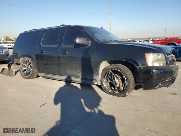 2007 Chevrolet Suburban LS with VIN 3GNFC16097G131388, listed as a Copart auction lot 82966264 with 239,841 mi miles and Salvage Title. Bid and sale history available at carsss.com. Image 4.