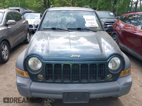 2005 Jeep Liberty Sport with VIN 1J4GL48K15W557730, listed as a IAAI auction lot 42214736 with 182,045 mi miles and . Bid and sale history available at carsss.com. Image 6.