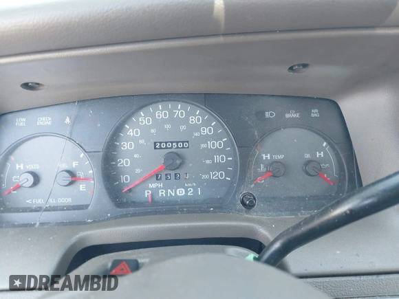 2004 Mercury Grand Marquis GS with VIN 2MEFM74W24X604421, listed as a IAAI auction lot 41929099 with 200,500 mi miles and . Bid and sale history available at DreamBid. Image 7.
