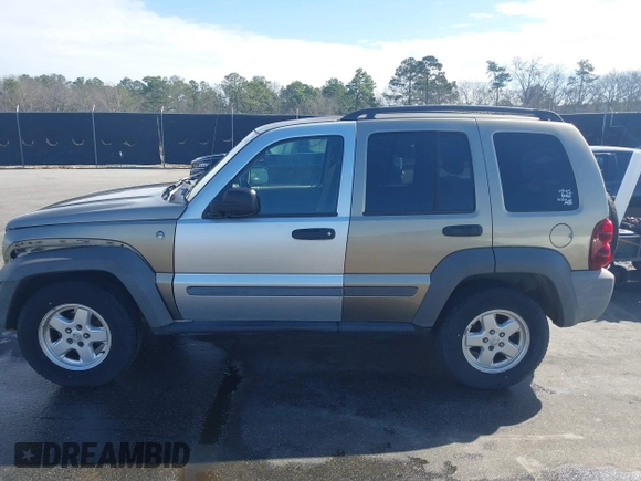 2007 Jeep Liberty Sport with VIN 1J4GL48K47W537636, listed as a IAAI auction lot 41740319 with 237,826 mi miles. Bid and sale history available at carsss.com. Image 14.
