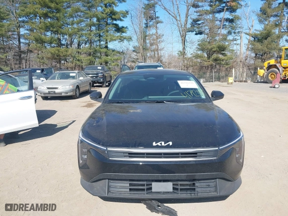2025 Kia K4 LXS with VIN 3KPFT4DE1SE015969, listed as a IAAI auction lot 41792339 with 5,777 mi miles. Bid and sale history available at carsss.com. Image 12.