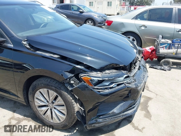 2019 Volkswagen Jetta S with VIN 3VWC57BU9KM097042, listed as a IAAI auction lot 42443732 with 113,609 mi miles and . Bid and sale history available at DreamBid. Image 6.
