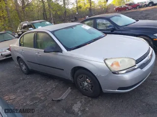 2005 Chevrolet Malibu with VIN 1G1ZS52F55F212387, listed as a IAAI auction lot 41994212 with 227,576 mi miles. Bid and sale history available at carsss.com. Image 1.