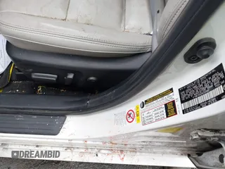 2017 Toyota Avalon XLE z VIN 4T1BK1EB2HU250987, wystawiony jako IAAI lot #42080162 z przebiegiem 71 118 mil mil oraz . Historia ofert i sprzedaży dostępna na DreamBid. Obrazek 19.