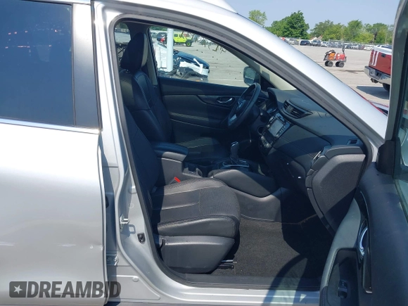 2017 Nissan Rogue SV with VIN 5N1AT2MV0HC832876, listed as a IAAI auction lot 42389131 with 73,856 mi miles and . Bid and sale history available at DreamBid. Image 5.