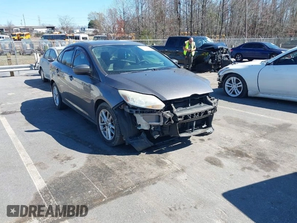 2012 Ford Focus SE with VIN 1FAHP3F23CL287402, listed as a IAAI auction lot 41814364 with 181,686 mi miles. Bid and sale history available at carsss.com. Image 1.