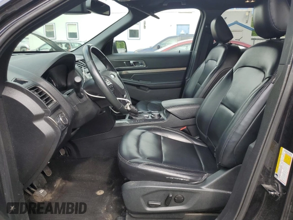 2019 Ford Explorer XLT z VIN 1FM5K8D86KGA81025, wystawiony jako Copart lot #58728645 z przebiegiem 120 197 mil mil oraz Szkoda całkowita • Salvage title. Historia ofert i sprzedaży dostępna na DreamBid. Obrazek 7.