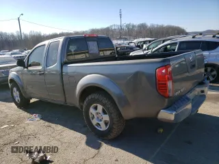 2007 Nissan Frontier SE with VIN 1N6AD06U57C420815, listed as a Copart auction lot 42594925 with 256,851 mi miles and Salvage title. Bid and sale history available at DreamBid. Image 2.
