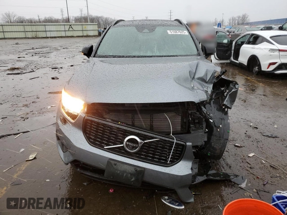 2019 Volvo XC40 R-Design with VIN YV4162UM3K2102750, listed as a Copart auction lot 51087625 with 31,388 mi miles and Clean title. Bid and sale history available at DreamBid. Image 5.