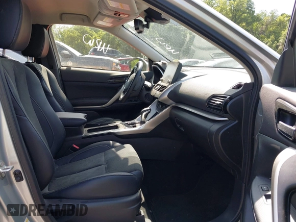 2024 Mitsubishi Eclipse Cross SE with VIN JA4ATWAA9RZ043647, listed as a IAAI auction lot 42795659 with 19,591 mi miles and . Bid and sale history available at DreamBid. Image 5.