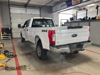 2019 Ford F-350 Platinum с VIN 1FT7W3BTXKED68083, выставлен на аукционе IAAI как лот 42602897 с пробегом 201 348 миль миль и . История ставок и продаж доступна на DreamBid. Изображение 13.